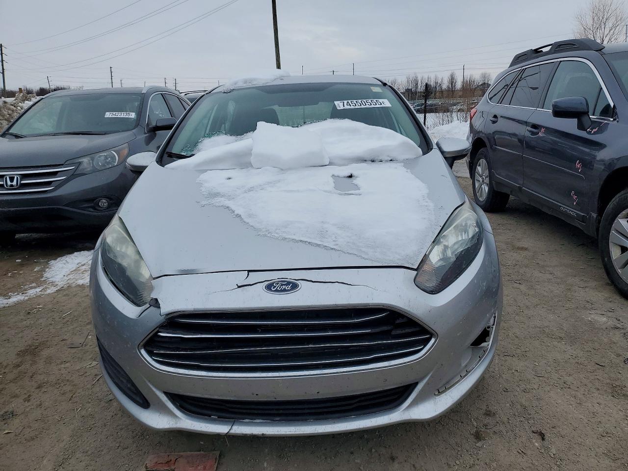 2015 FORD FIESTA SE photo 13