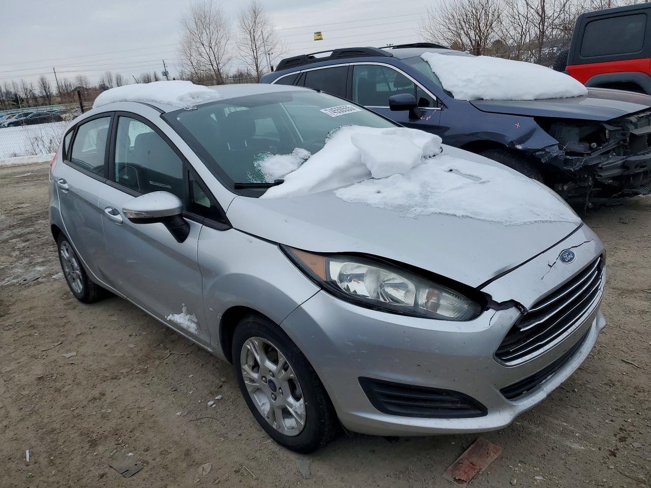 2015 FORD FIESTA SE photo 10