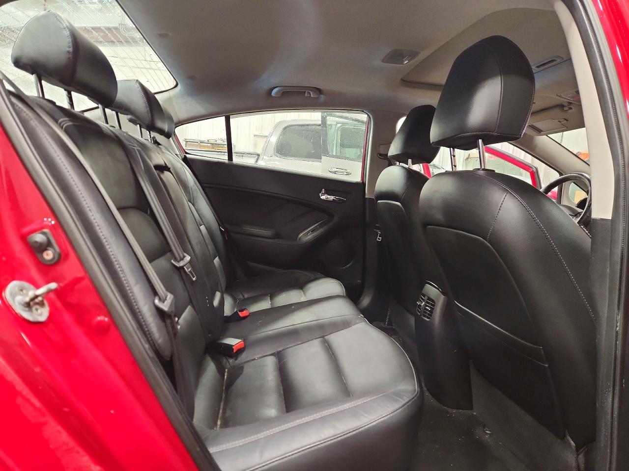 2015 KIA FORTE EX photo 28