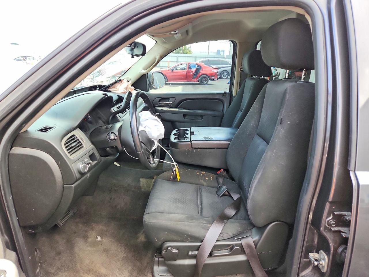 2010 CHEVROLET SUBURBAN C1500 LS photo 13
