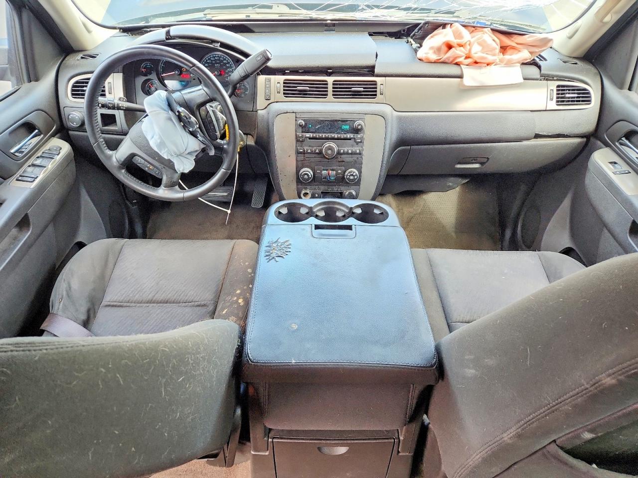 2010 CHEVROLET SUBURBAN C1500 LS photo 15