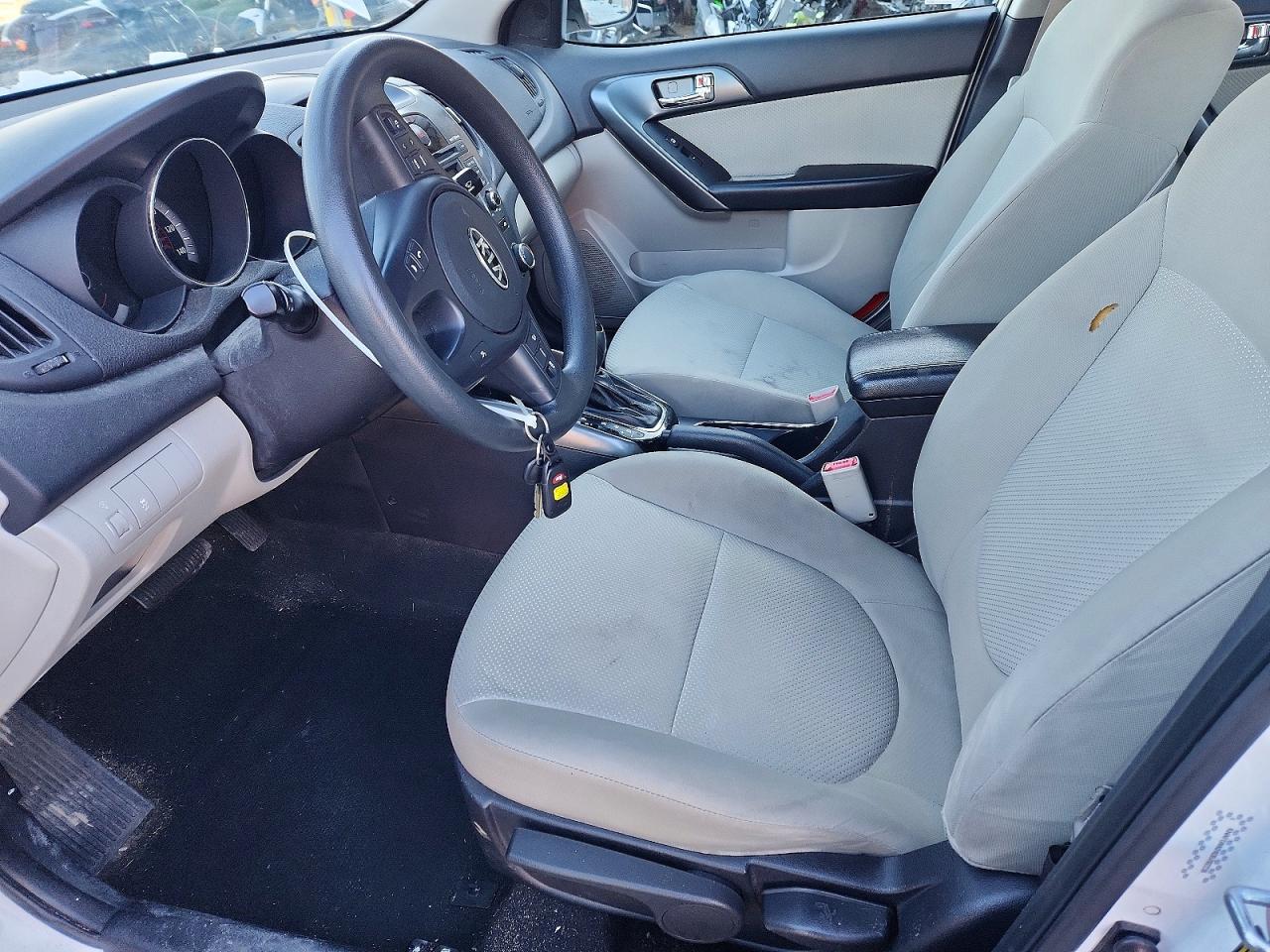 2013 KIA FORTE EX photo 13