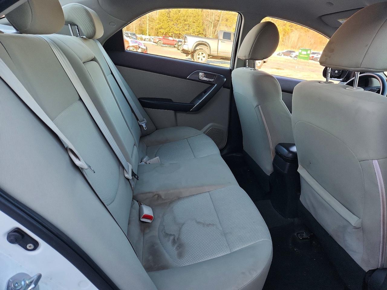2013 KIA FORTE EX photo 19