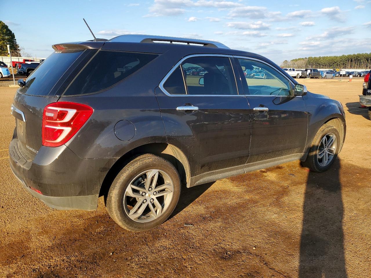2016 CHEVROLET EQUINOX LTZ photo 3
