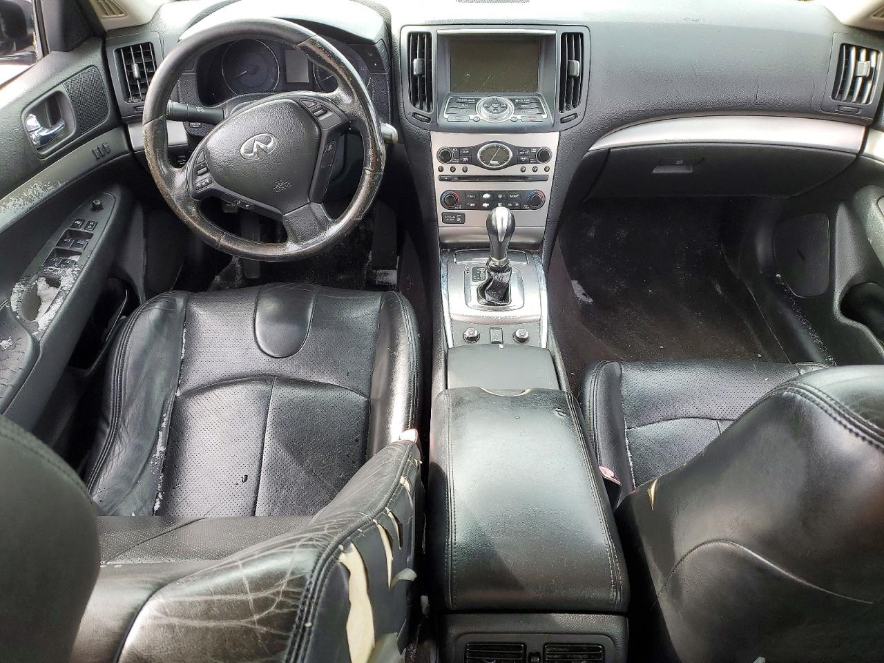 2010 INFINITI G37 photo 8