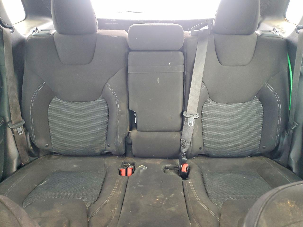 2019 JEEP CHEROKEE LATITUDE photo 19