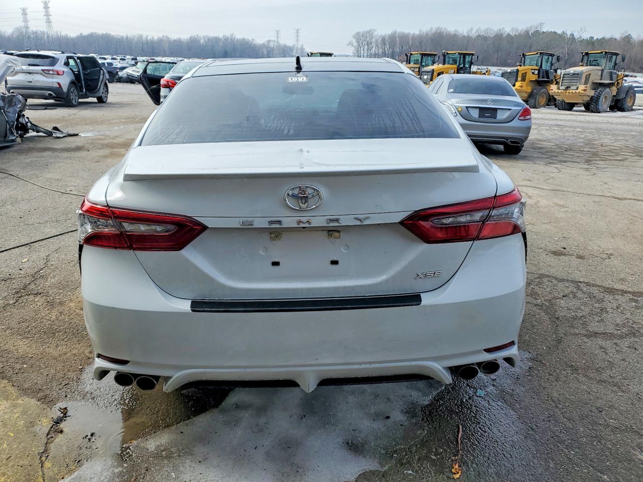 2023 TOYOTA CAMRY XSE photo 6