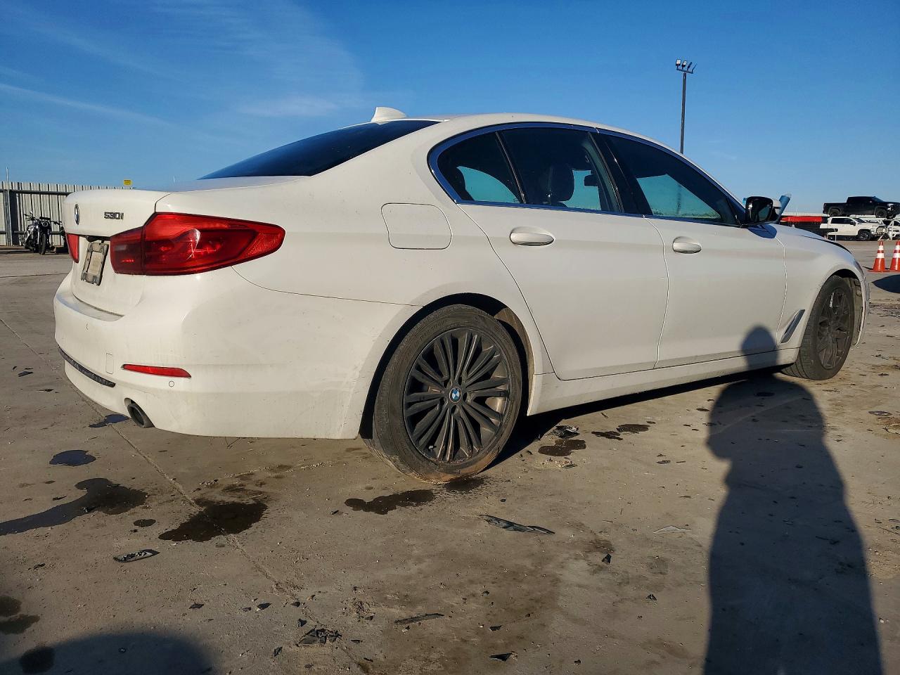 2019 BMW 530 I photo 3