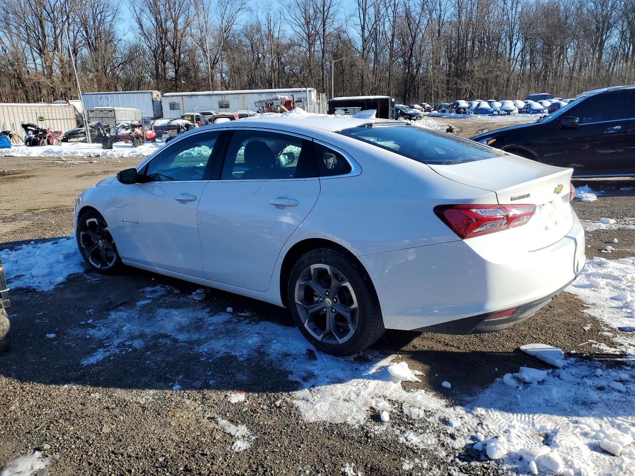 2022 CHEVROLET MALIBU LT photo 3