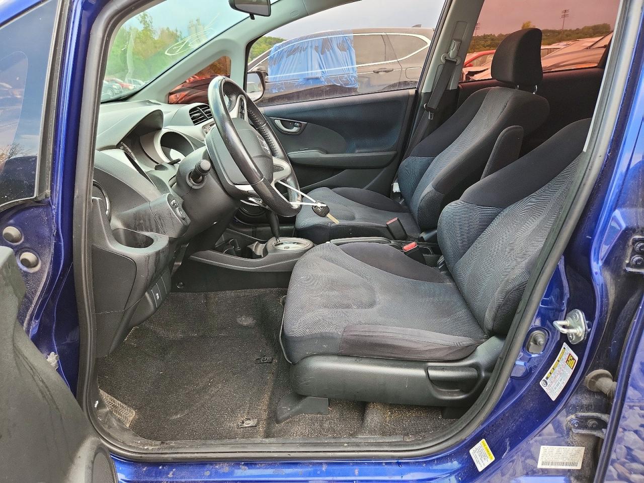 2011 HONDA FIT SPORT photo 13