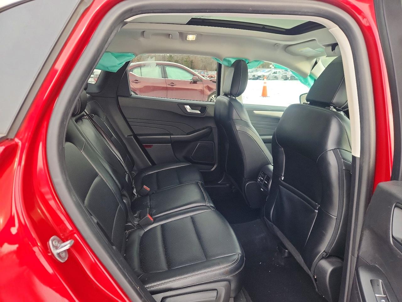 2022 FORD ESCAPE SEL photo 31