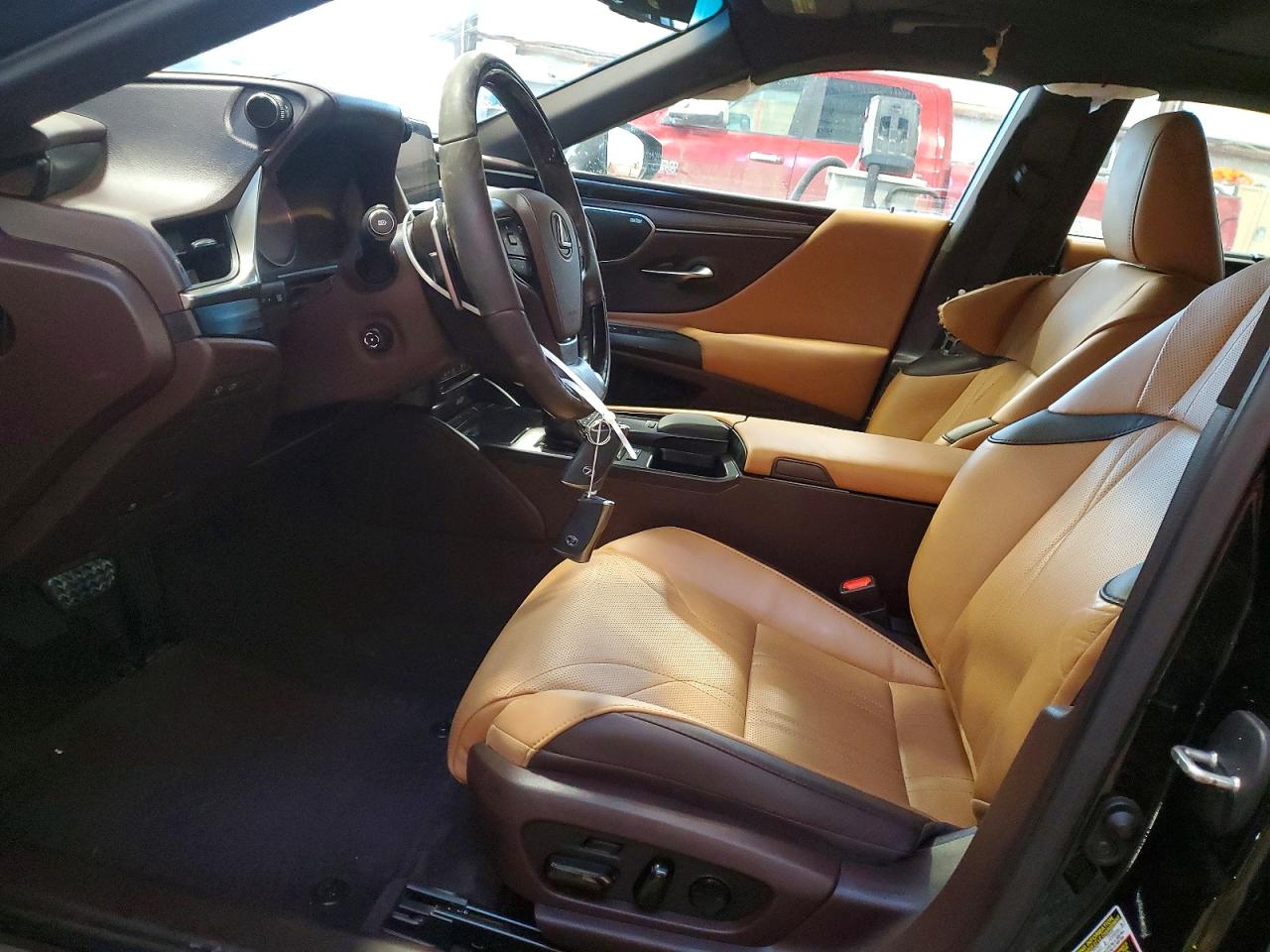 2021 LEXUS ES 300H photo 7