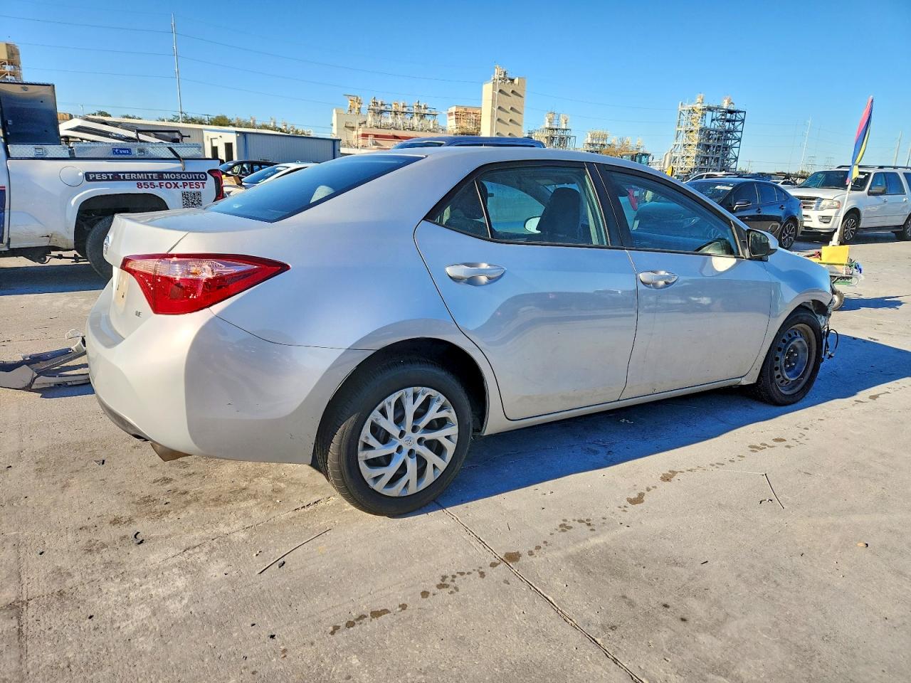 2017 TOYOTA COROLLA photo 3