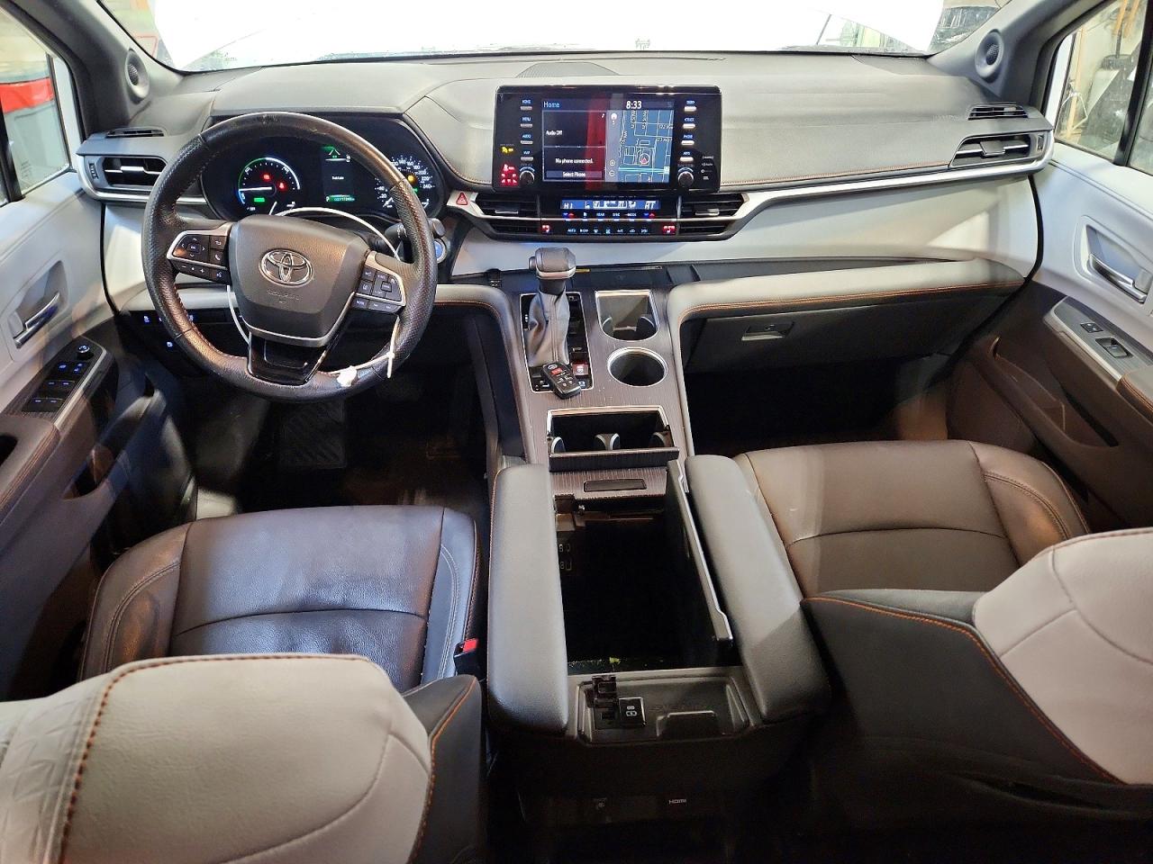 2022 TOYOTA SIENNA LE photo 8