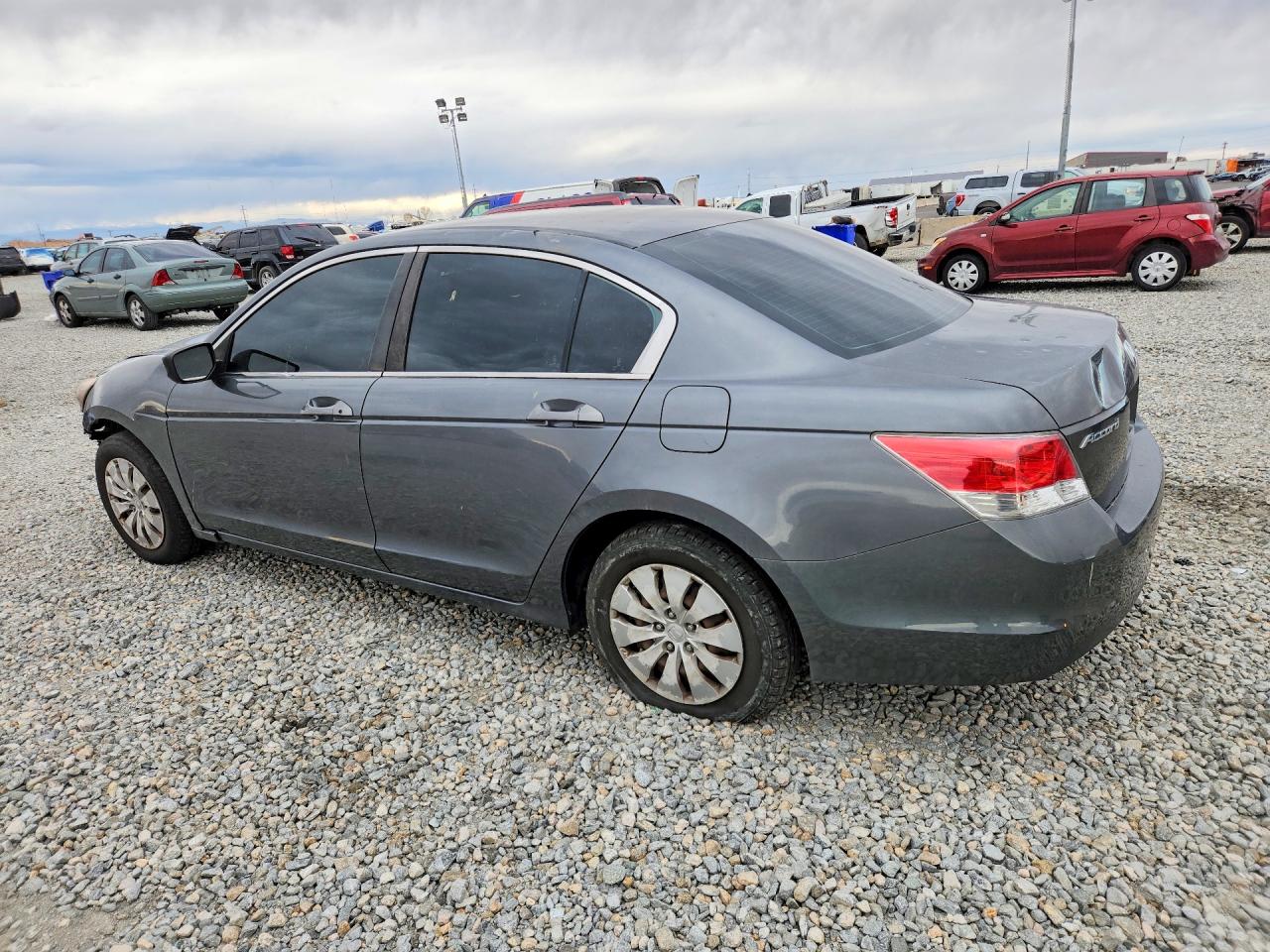 2010 HONDA ACCORD LX photo 5