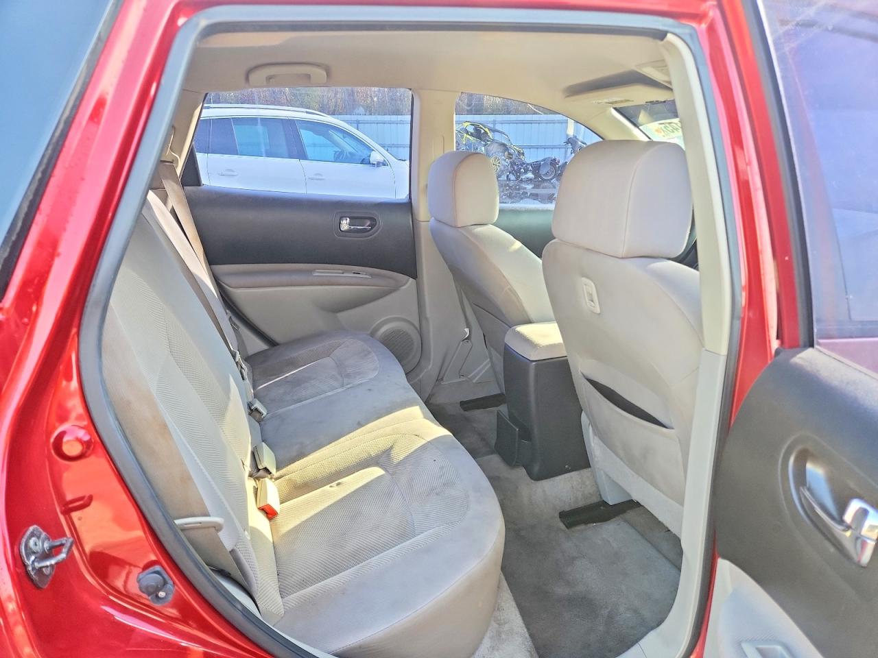 2015 NISSAN ROGUE SELECT S photo 28