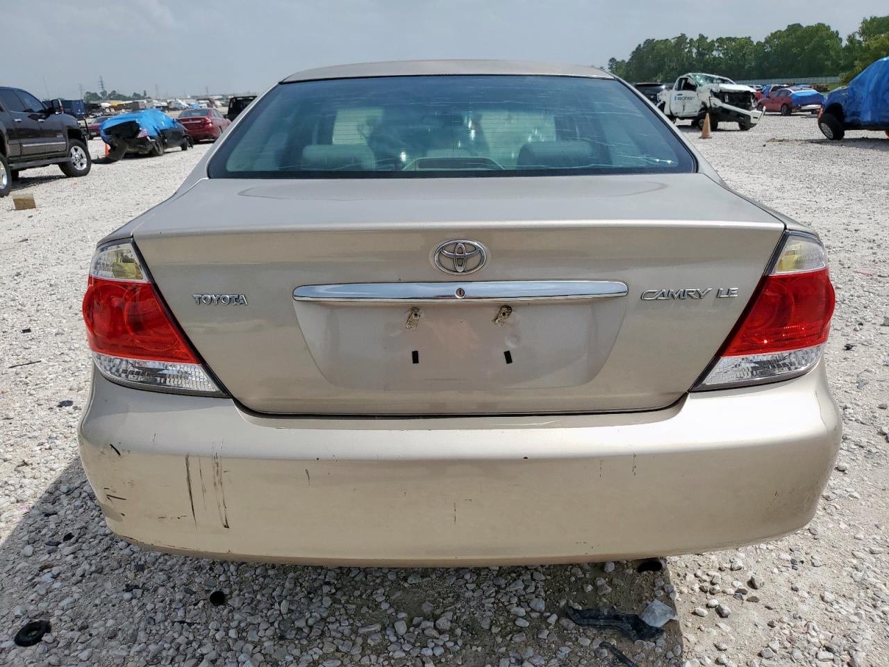2005 TOYOTA CAMRY LE photo 6