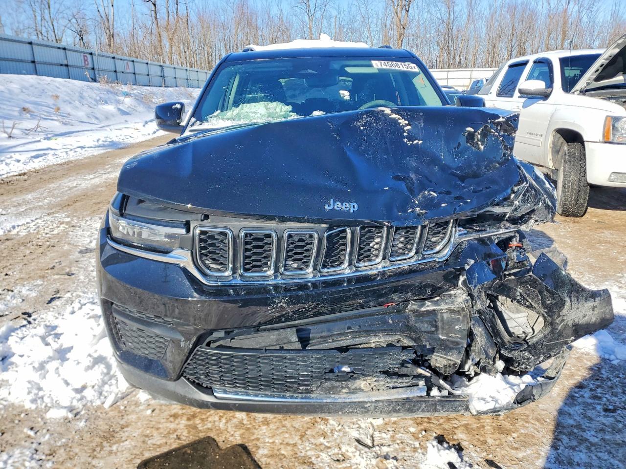 2023 JEEP GRAND CHEROKEE LAREDO photo 5