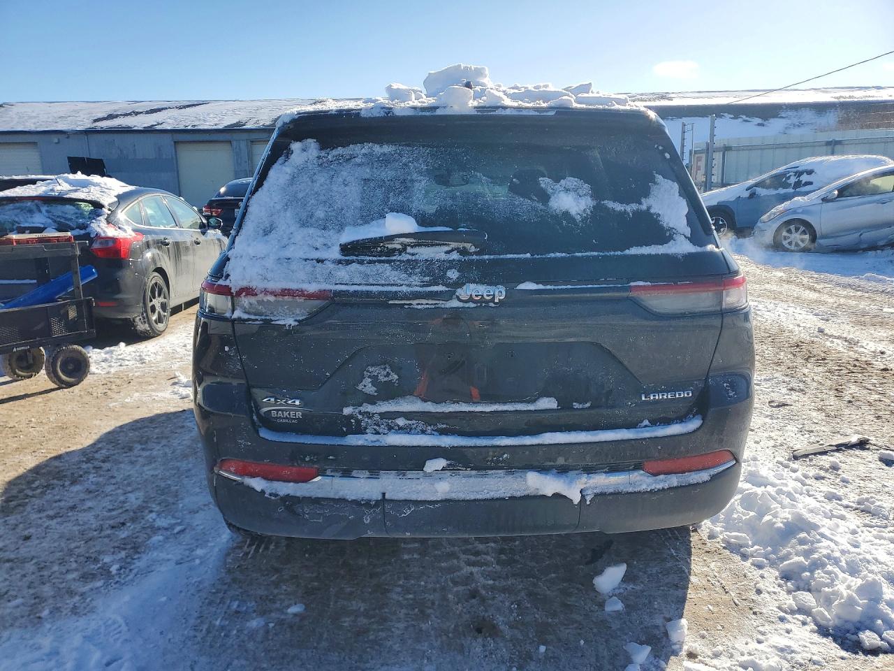 2023 JEEP GRAND CHEROKEE LAREDO photo 6