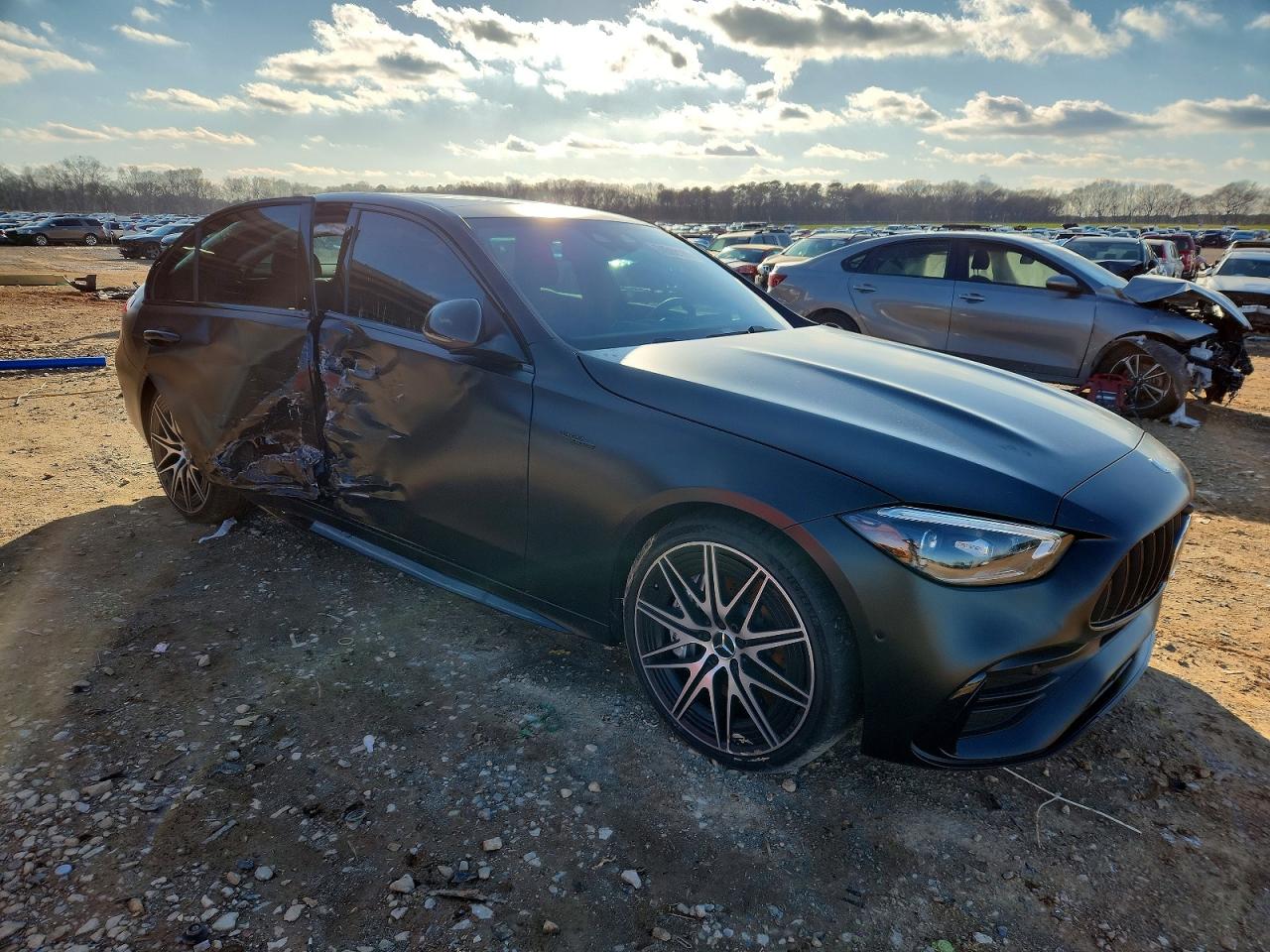 2025 MERCEDES-BENZ C 43 AMG photo 7