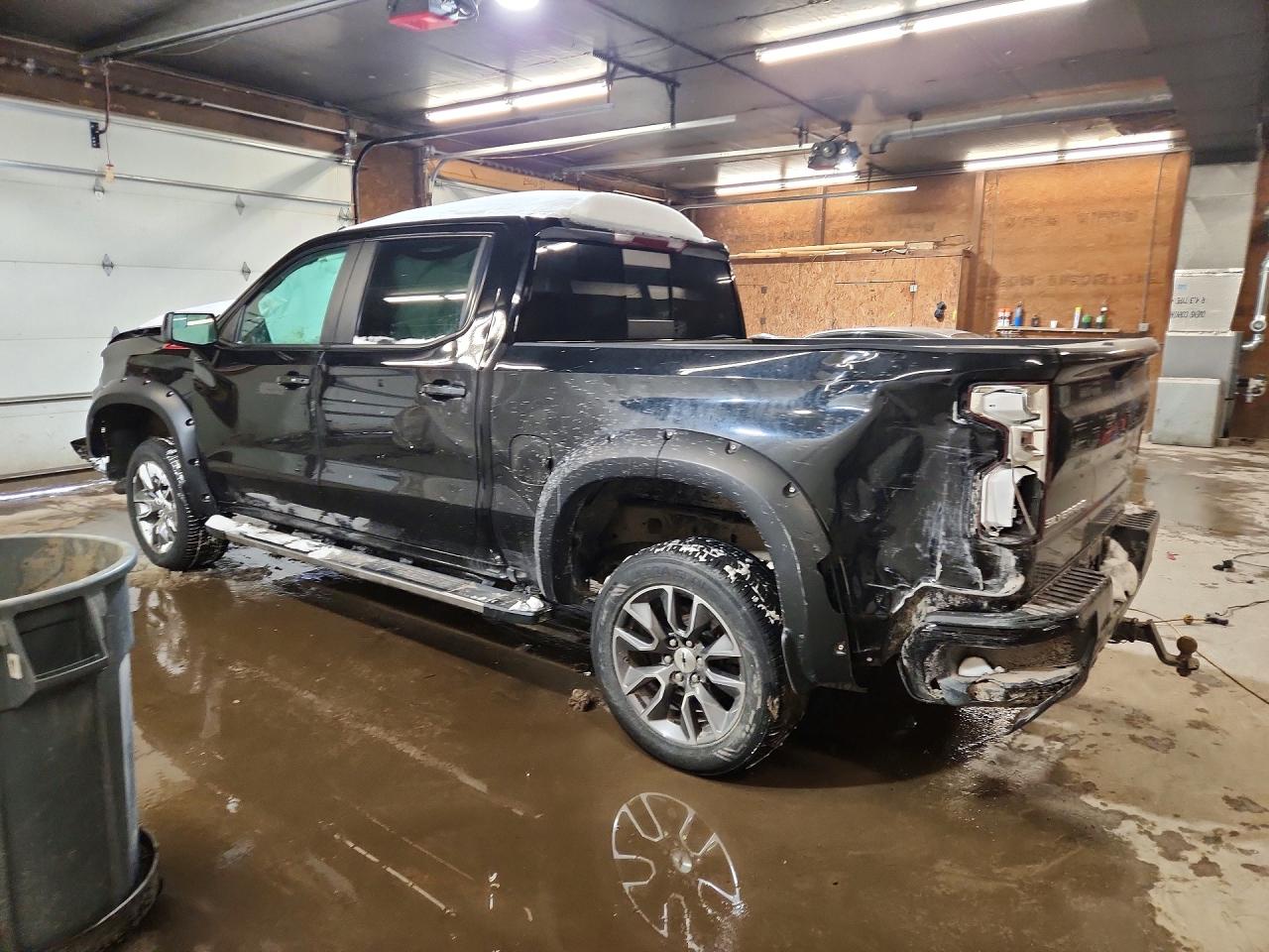 2020 CHEVROLET SILVERADO K1500 RST photo 2