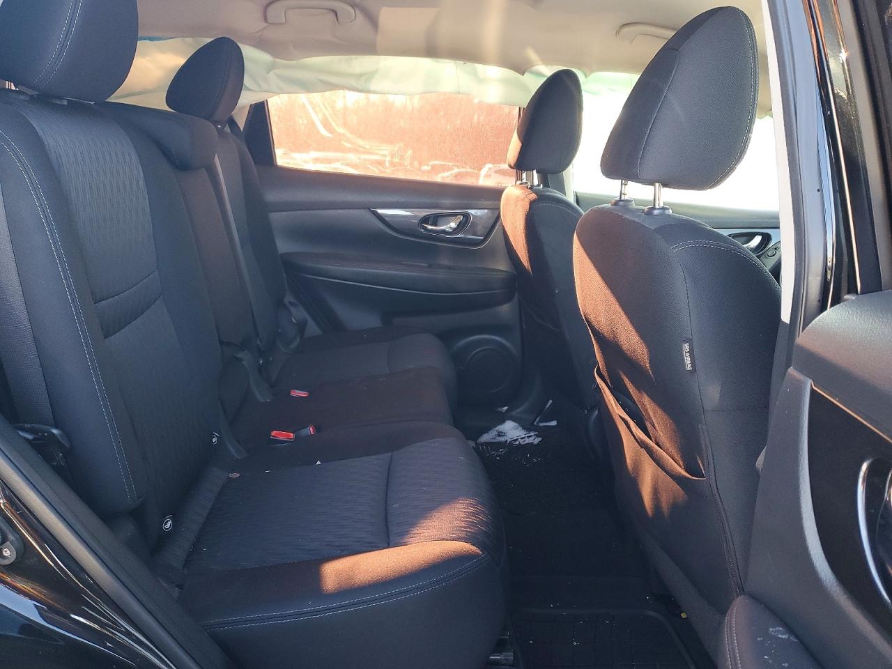 2018 NISSAN ROGUE S photo 11