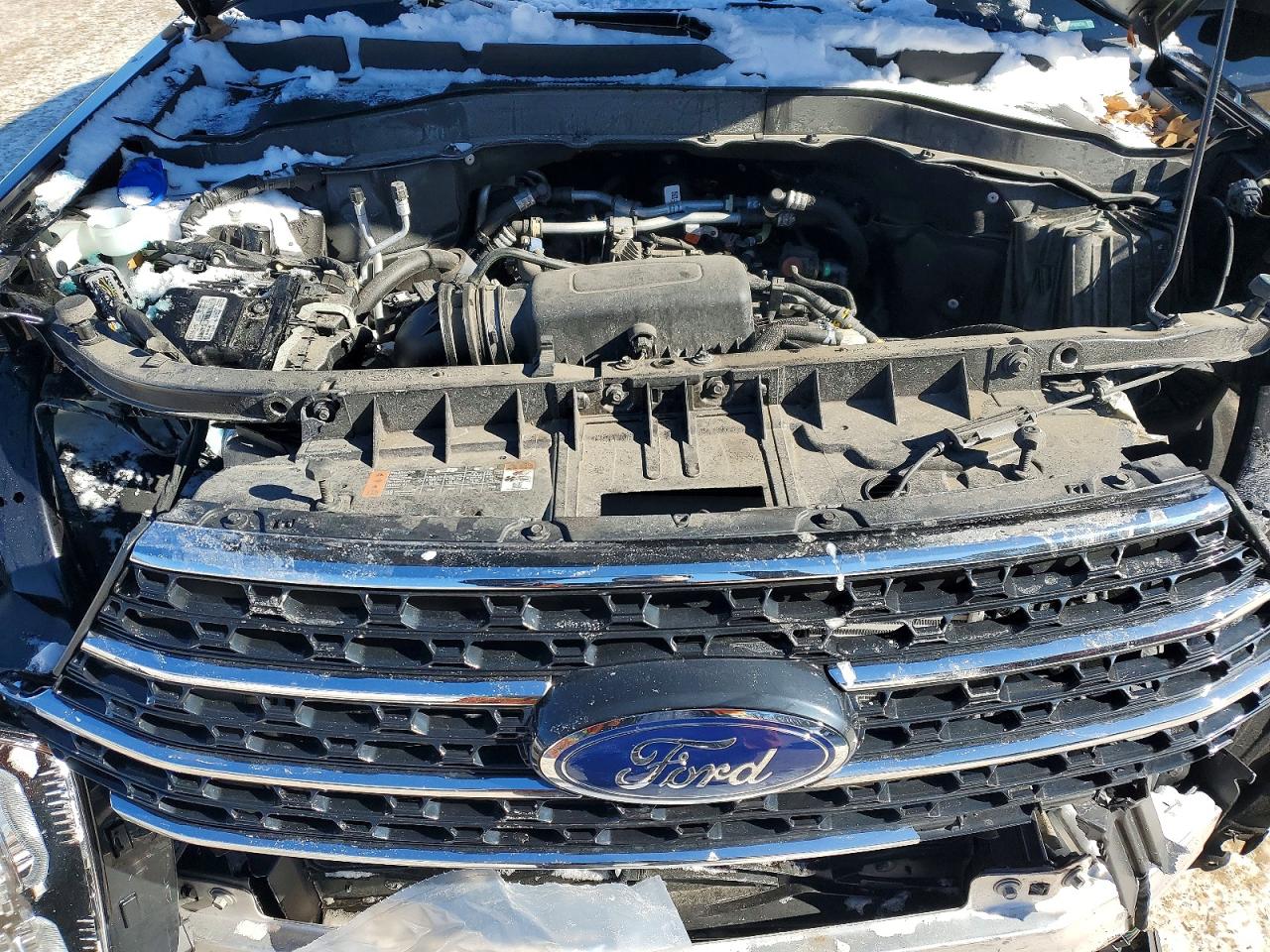 2023 FORD EXPLORER XLT photo 23