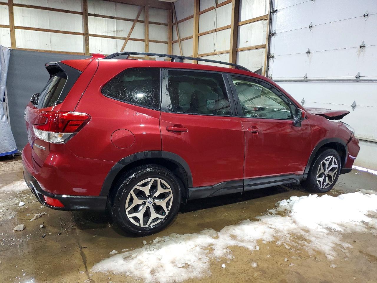 2021 SUBARU FORESTER PREMIUM photo 3
