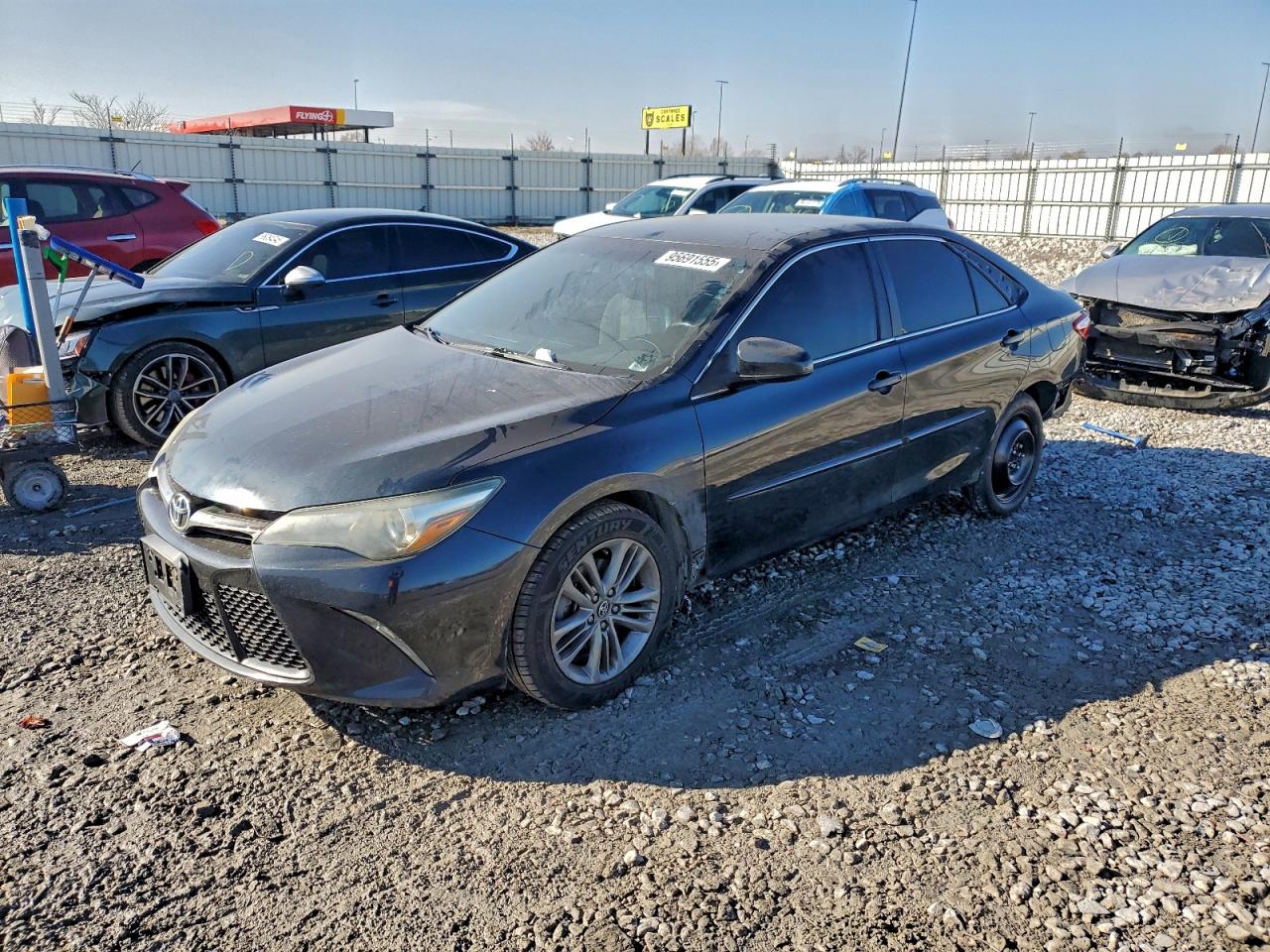 2016 TOYOTA CAMRY