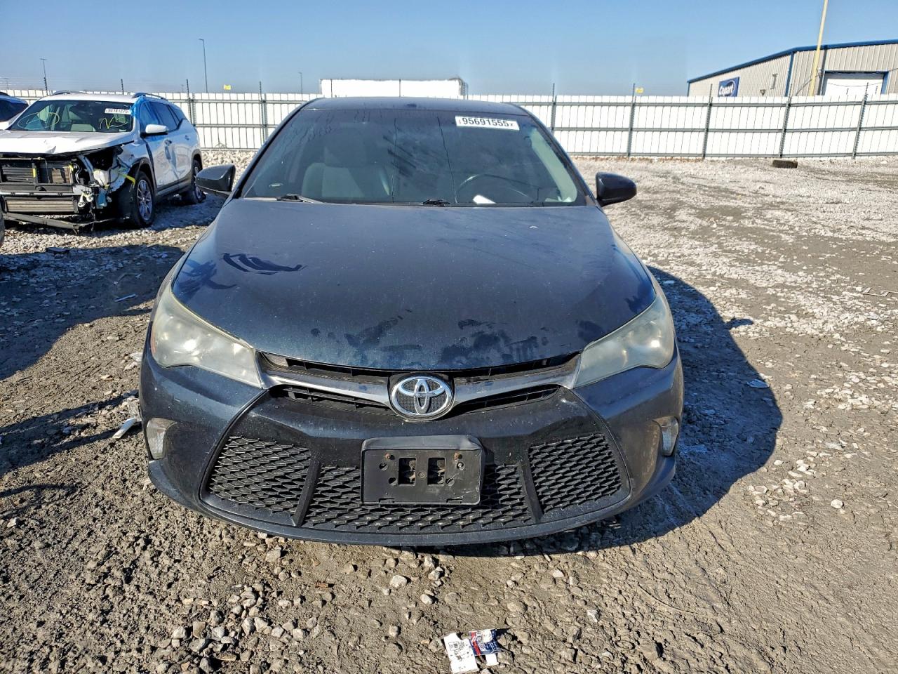 2016 TOYOTA CAMRY photo 13