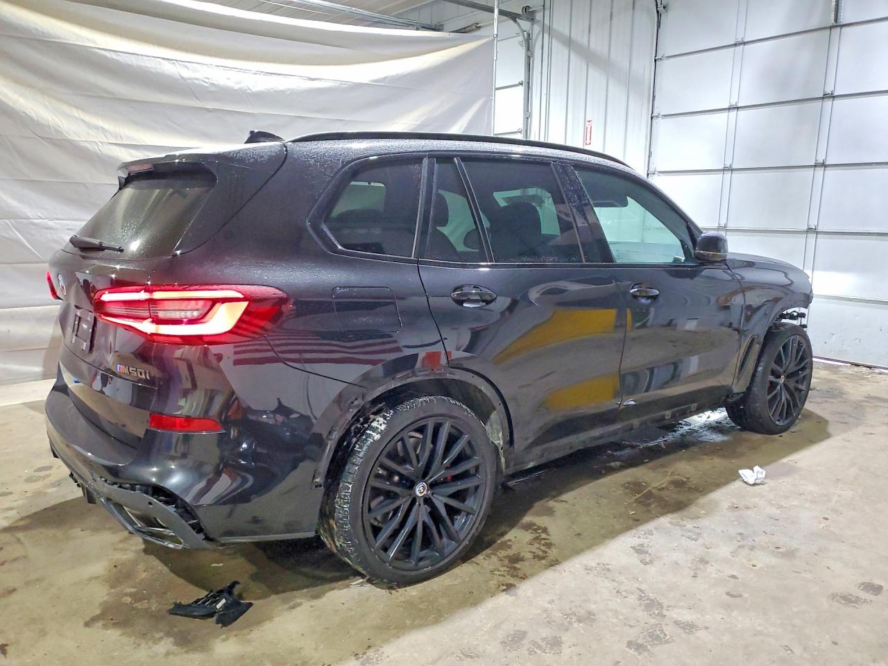 2022 BMW X5 M50I photo 5