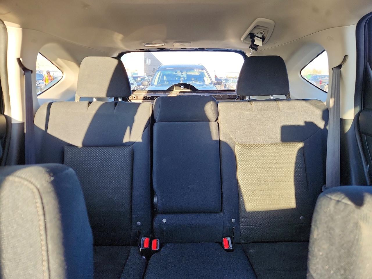 2015 HONDA CR-V LX photo 19
