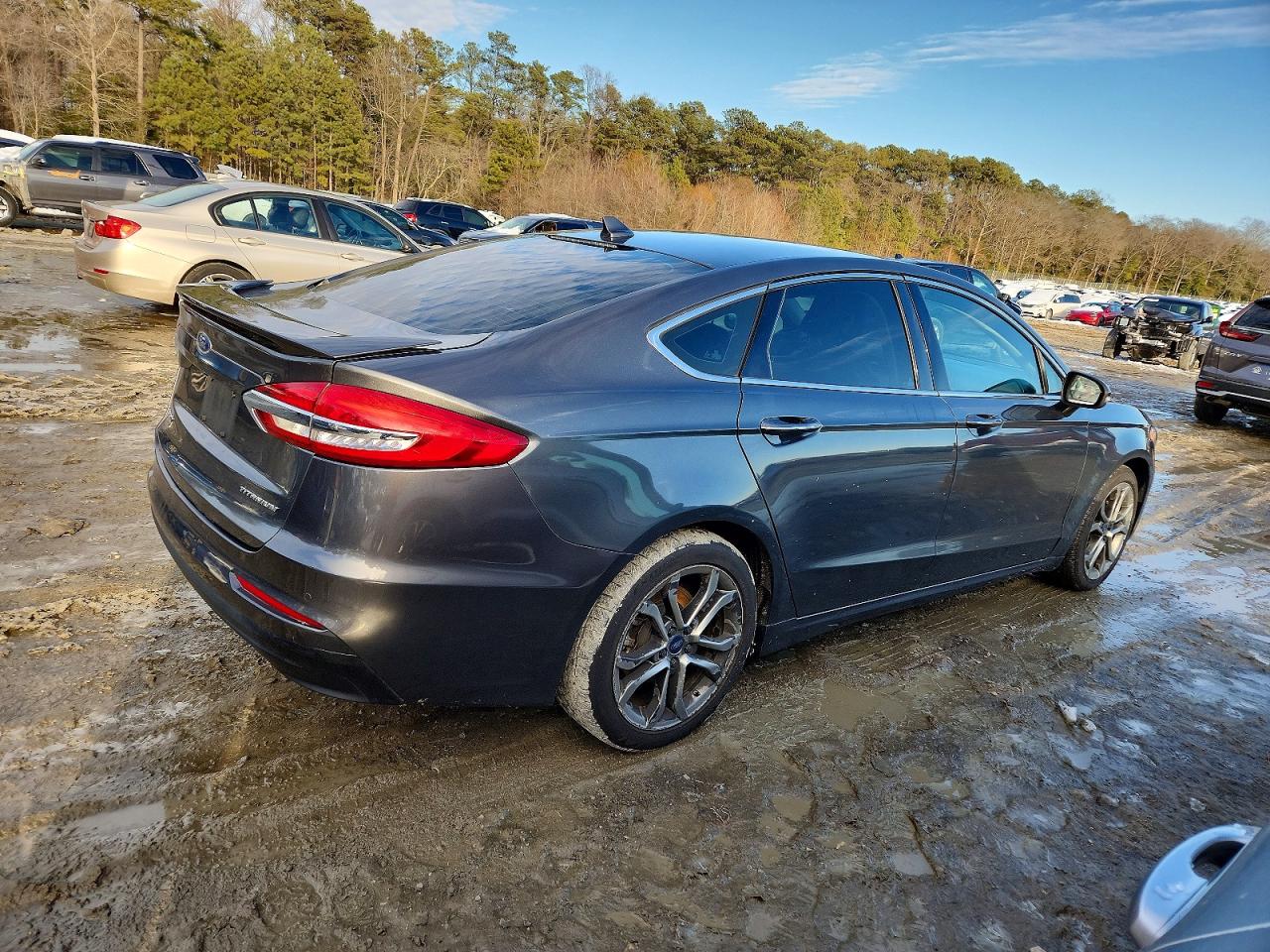 2019 FORD FUSION TITANIUM photo 3