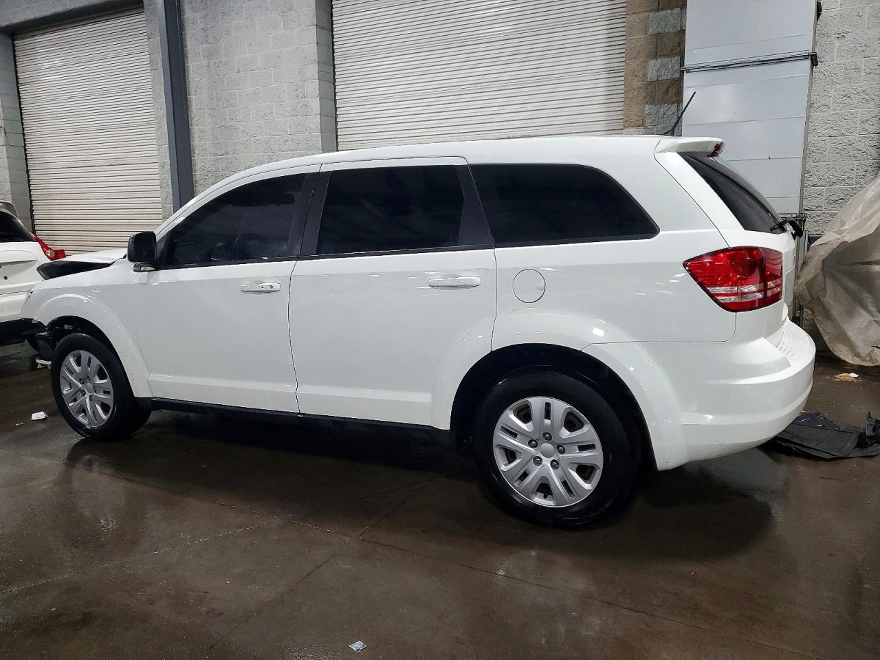 2015 DODGE JOURNEY SE photo 2