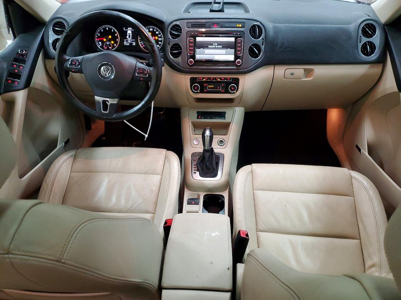 2012 VOLKSWAGEN TIGUAN S photo 22