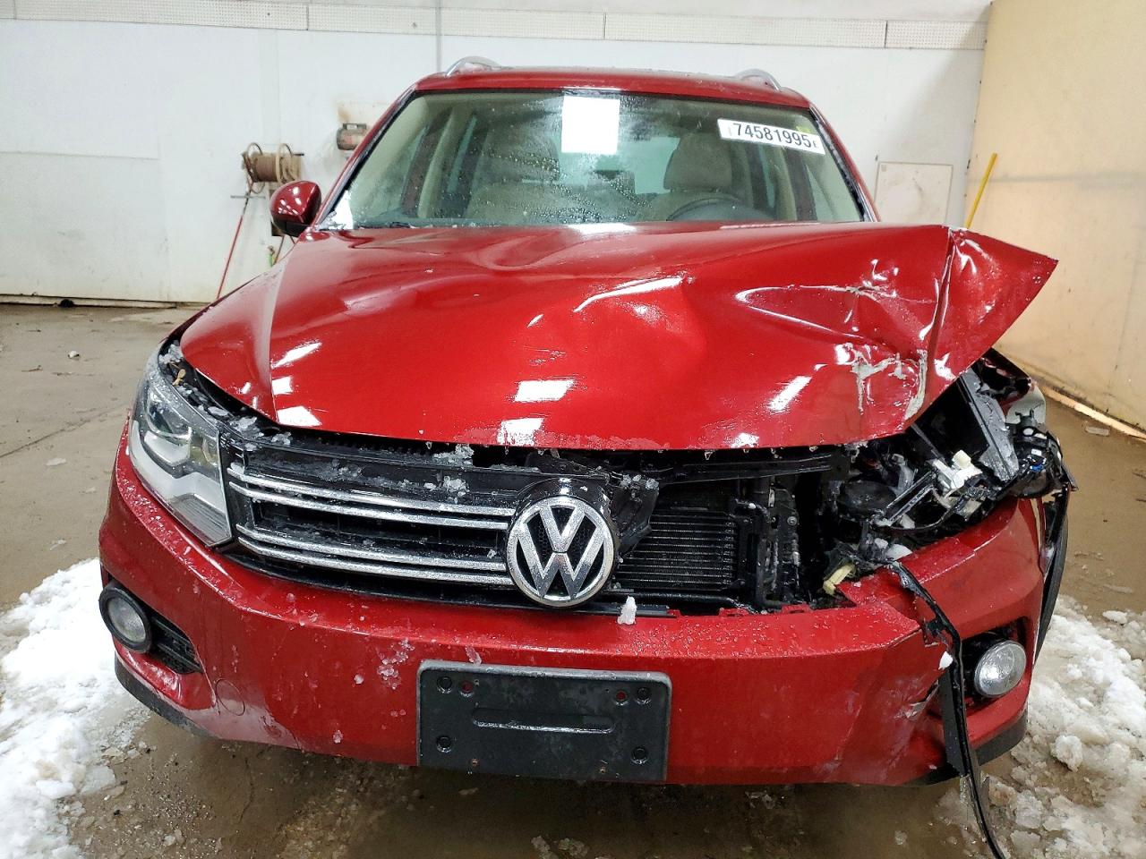 2012 VOLKSWAGEN TIGUAN S photo 13