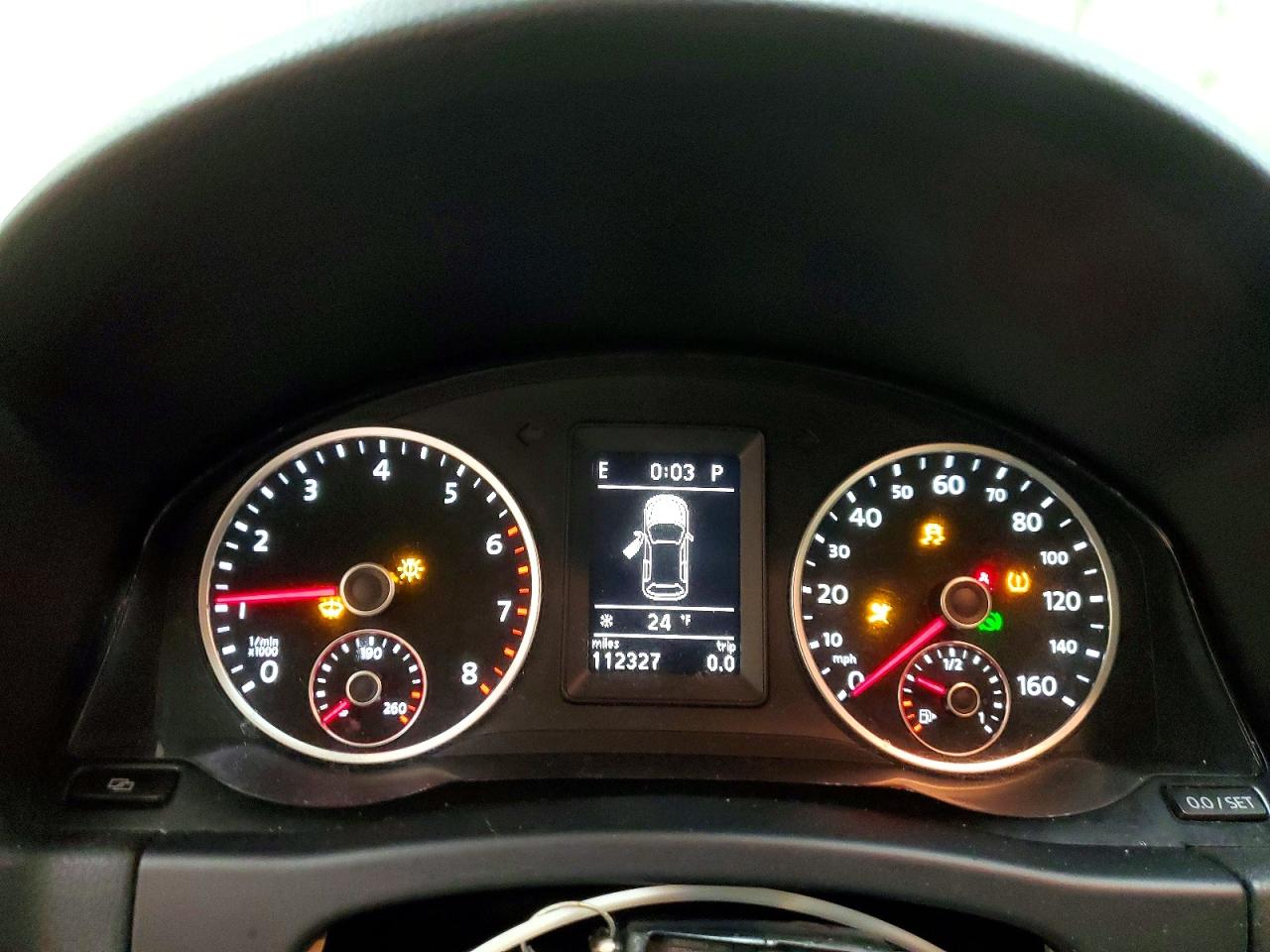 2012 VOLKSWAGEN TIGUAN S photo 25