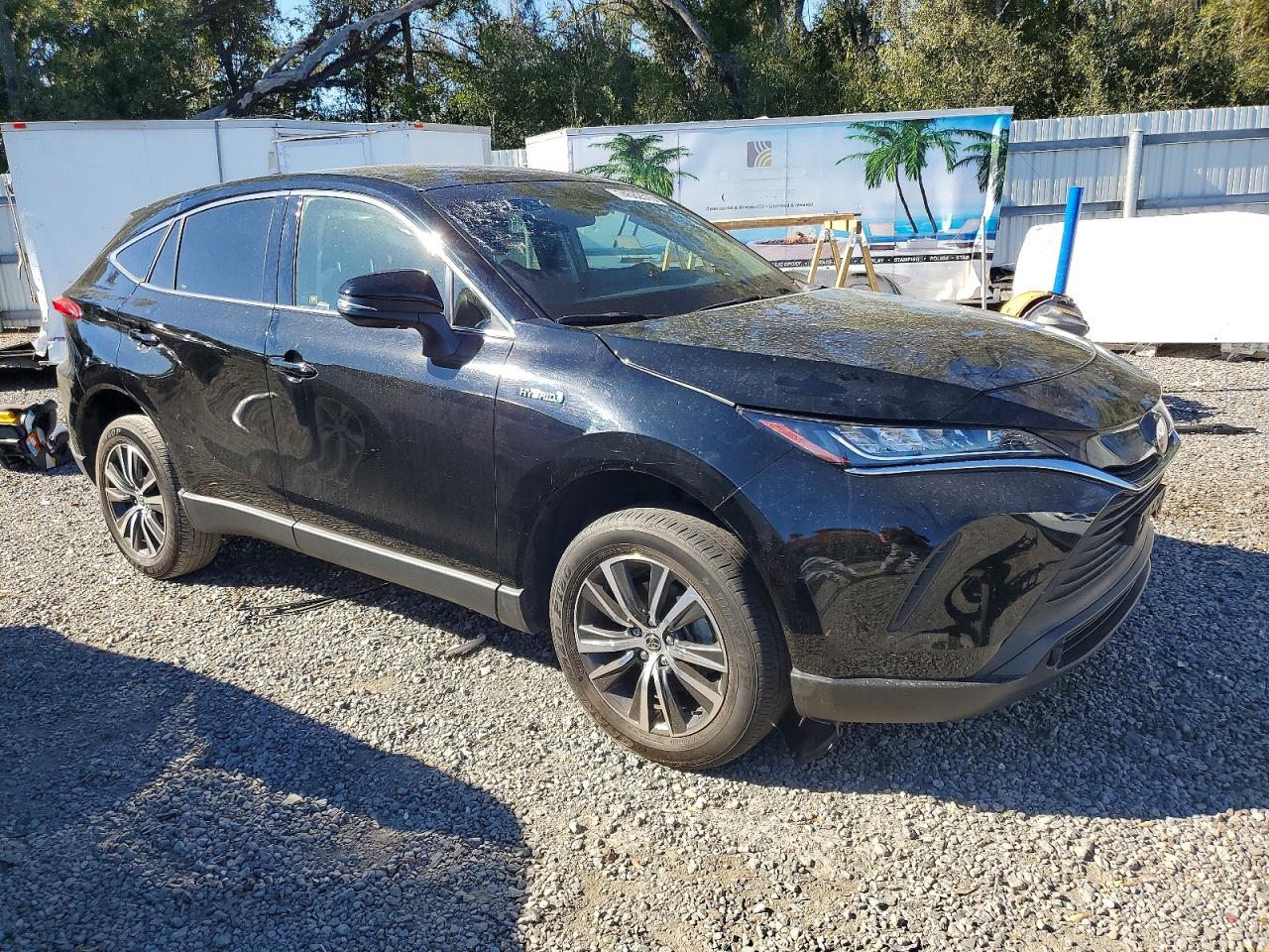 2021 TOYOTA VENZA LE photo 4