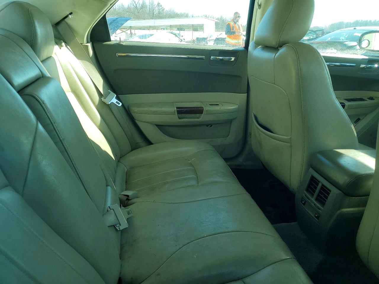 2008 CHRYSLER 300C photo 10