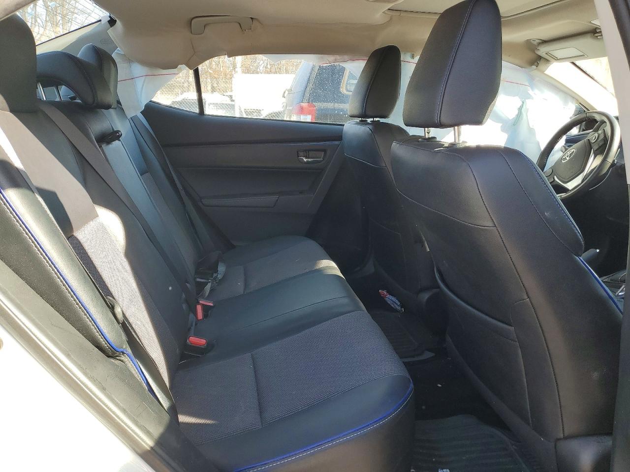 2017 TOYOTA COROLLA L photo 19