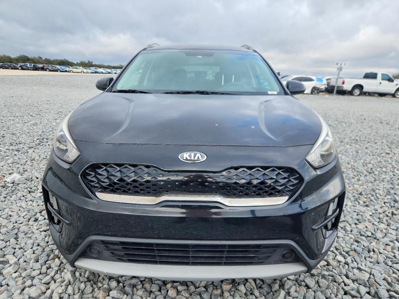 2020 KIA NIRO LX photo 5