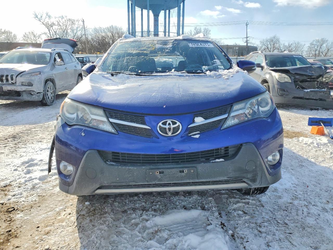 2015 TOYOTA RAV4 XLE photo 13