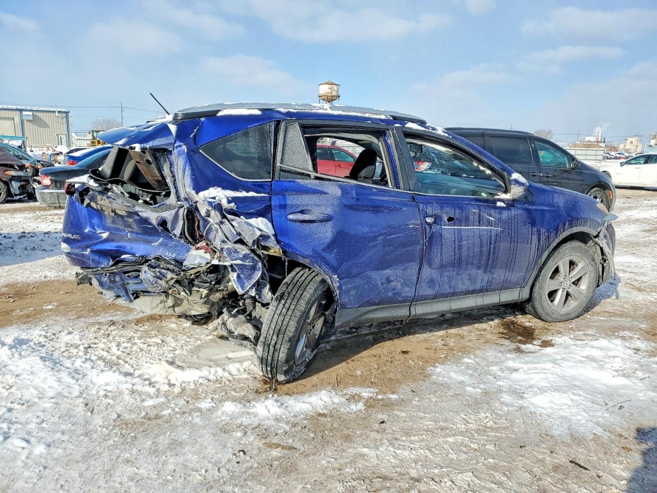 2015 TOYOTA RAV4 XLE photo 7