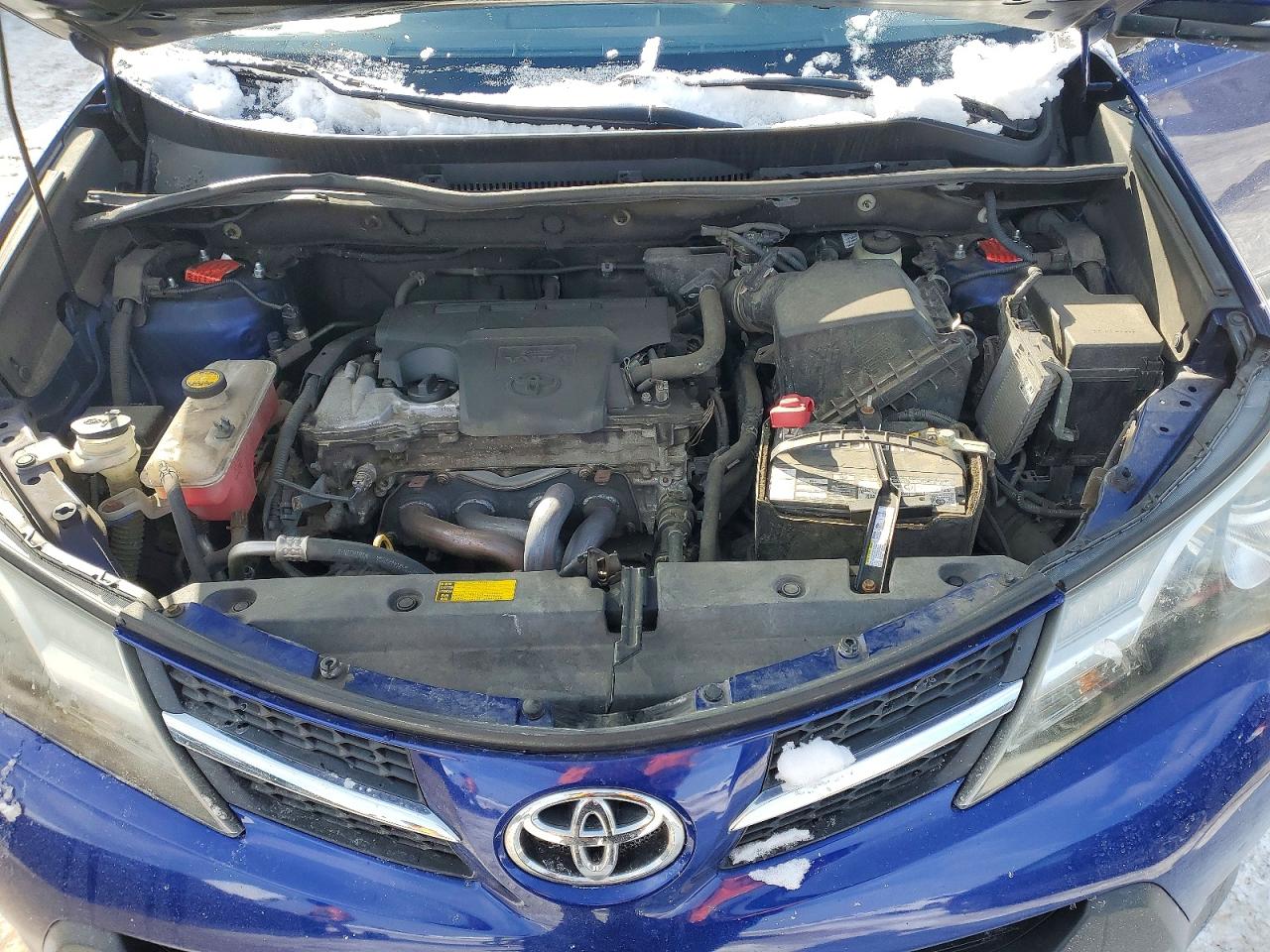 2015 TOYOTA RAV4 XLE photo 34