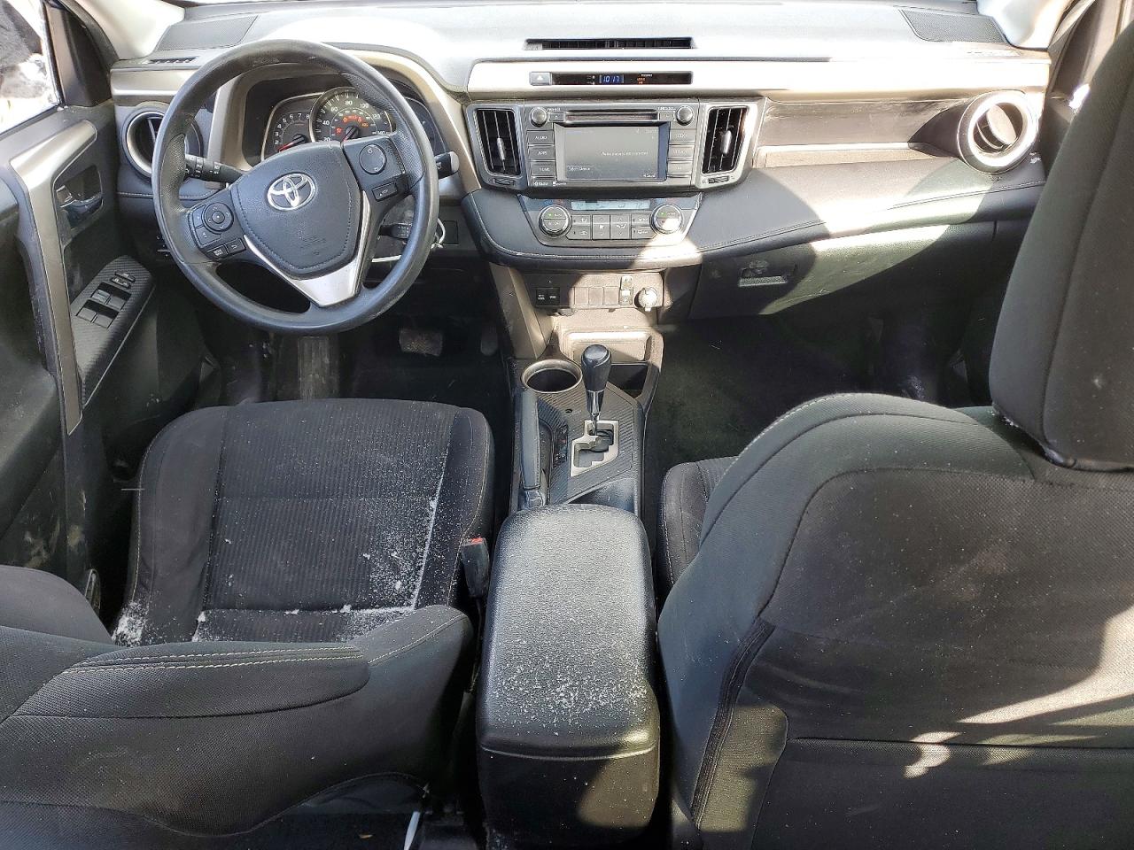 2015 TOYOTA RAV4 XLE photo 22