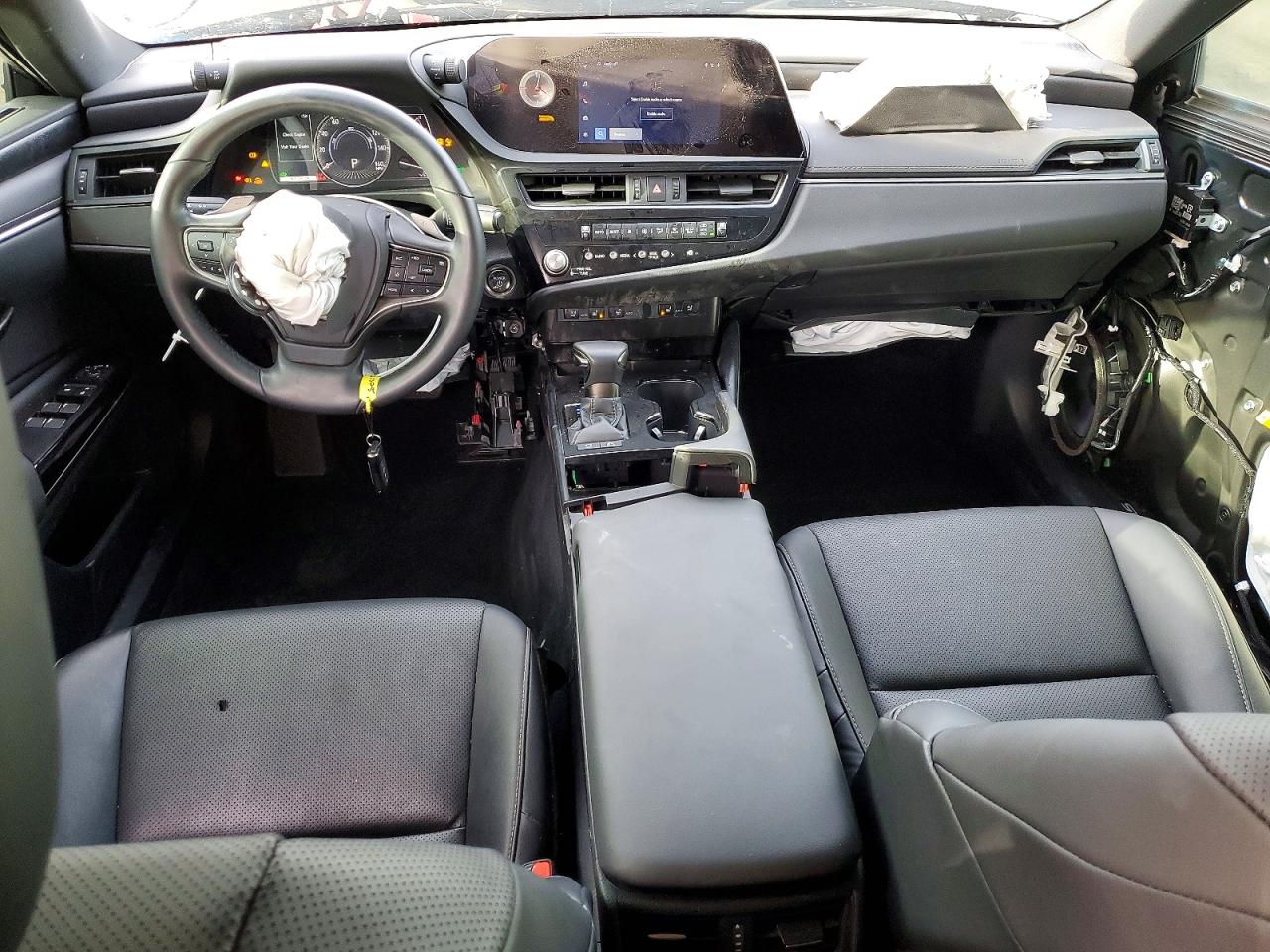 2025 LEXUS ES 300H BASE photo 15