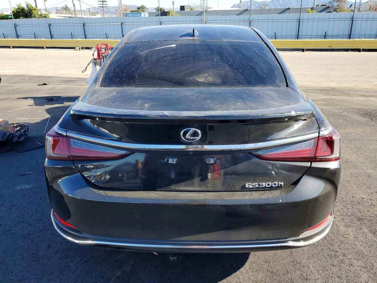 2025 LEXUS ES 300H BASE photo 11