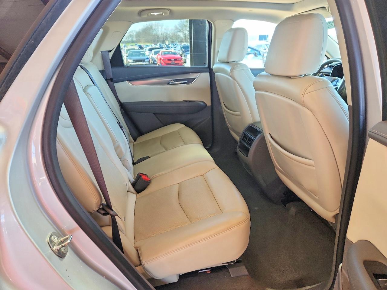 2017 CADILLAC XT5 LUXURY photo 11