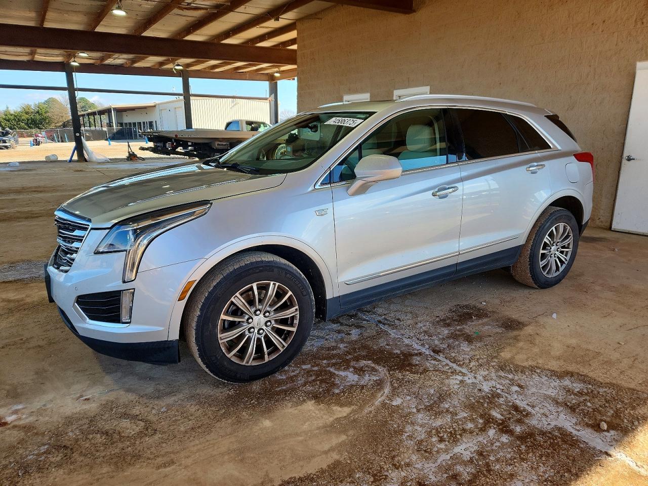 2017 CADILLAC XT5