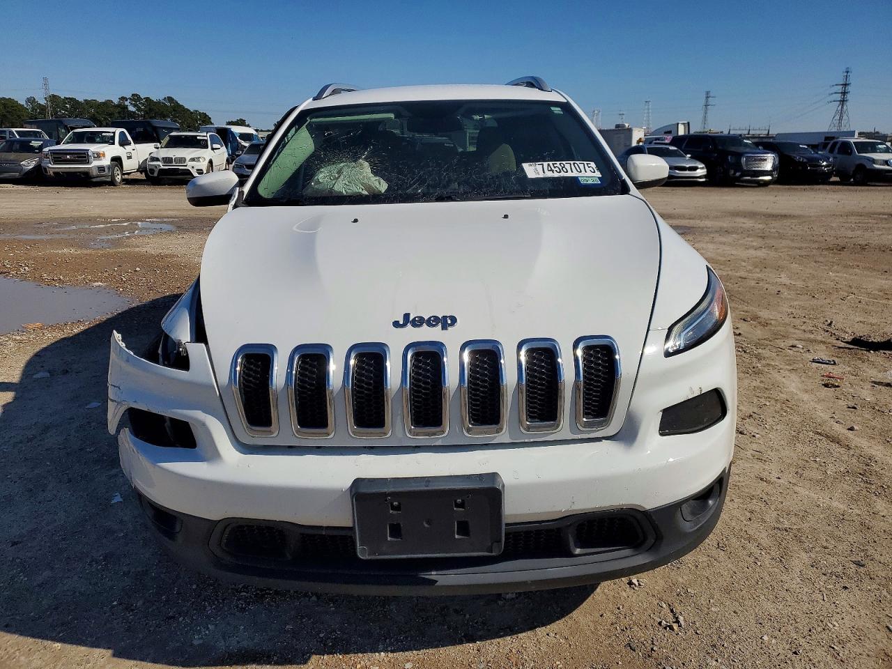 2017 JEEP CHEROKEE photo 13